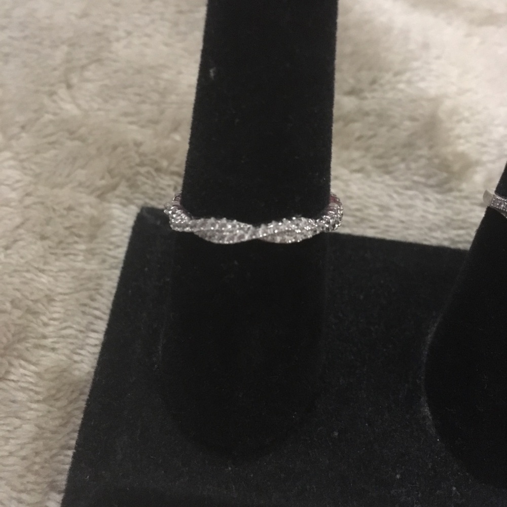 Infinity crislu ring